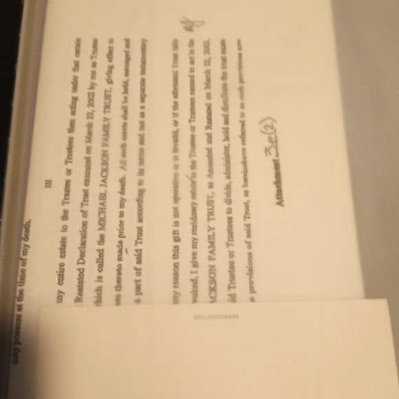 Michael Jackson, King of Pop treasures book Memorabilia - Picture 3 of 8